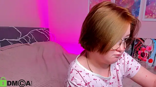 Sara_Robinson webcam