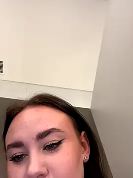 KiraSunshine webcam