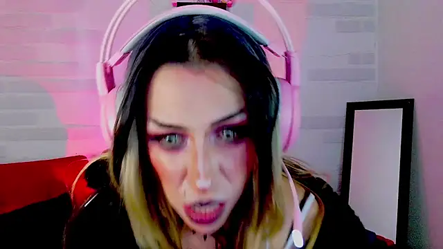 sky_girl1 webcam