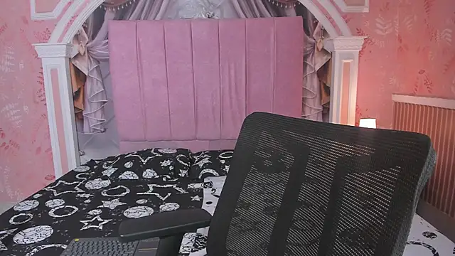 NicolleXotic webcam