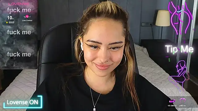 baby__kim webcam