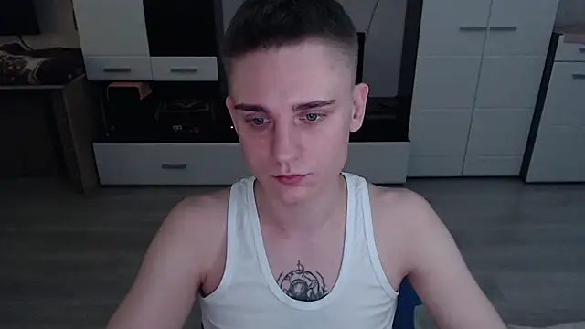 angryzan webcam