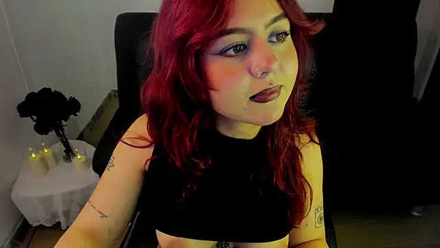crimson_tati_ webcam