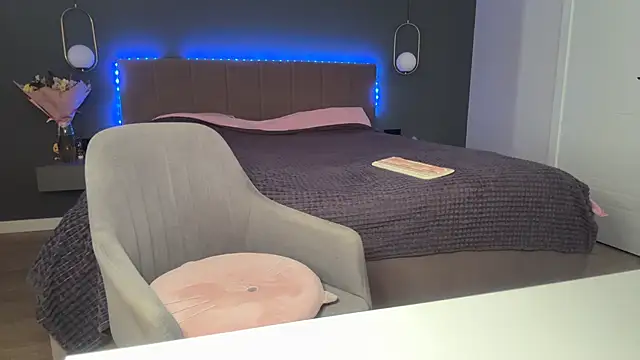 KristalNight webcam