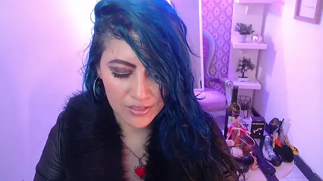 scarleth_blue webcam