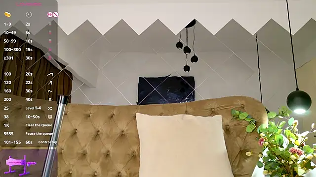 TiffanyWestX webcam