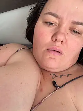 SunnyLeila2101 webcam