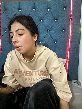 ShareeBax_ webcam
