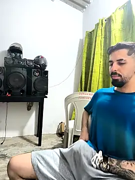 giannis090 webcam