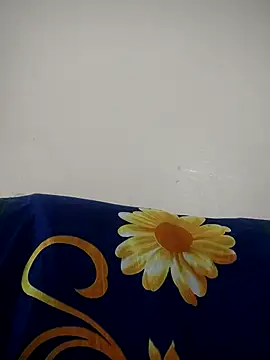 sweetqueen143 webcam