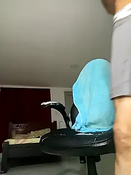 Pingasaboy20 webcam