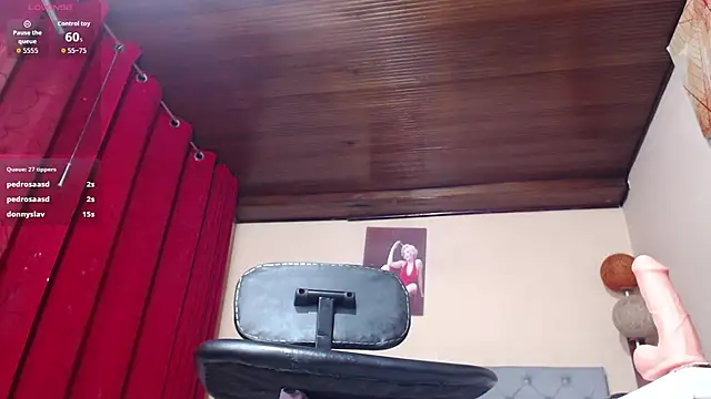 Valentina_Foxlife webcam