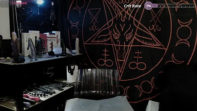 Evil_Queen_666 webcam