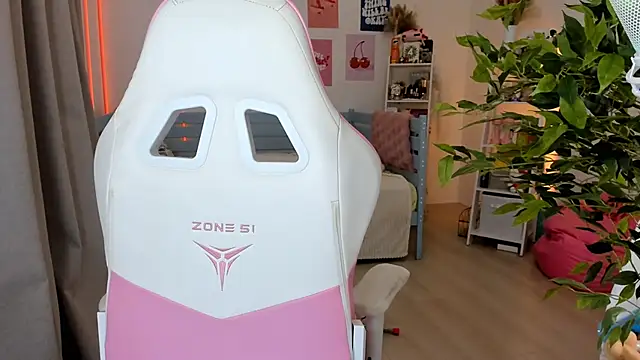 Lily_Young webcam