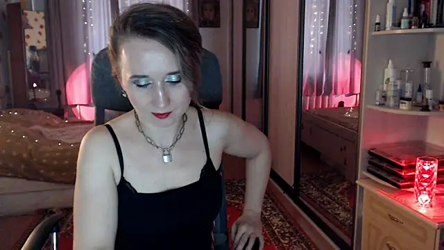 ClassyInna webcam