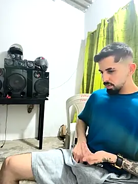 giannis090 webcam