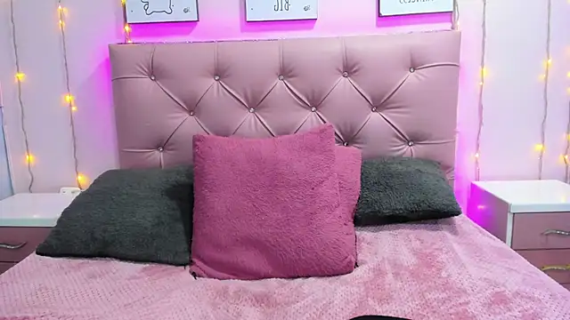 Issaa_Tyler webcam