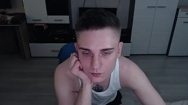 angryzan webcam