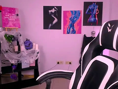 MollyKissy