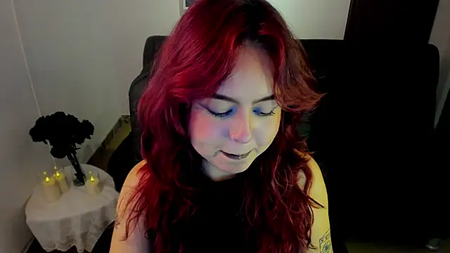 crimson_tati_ webcam
