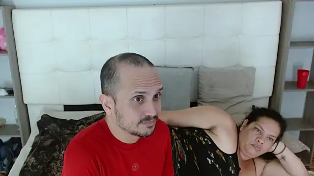 Candy_and_Jh0n webcam