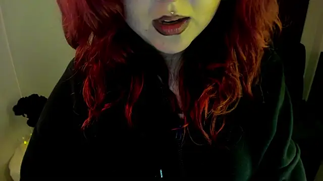 crimson_tati_