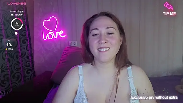 KellyCrystall webcam