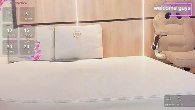 adela_chase webcam