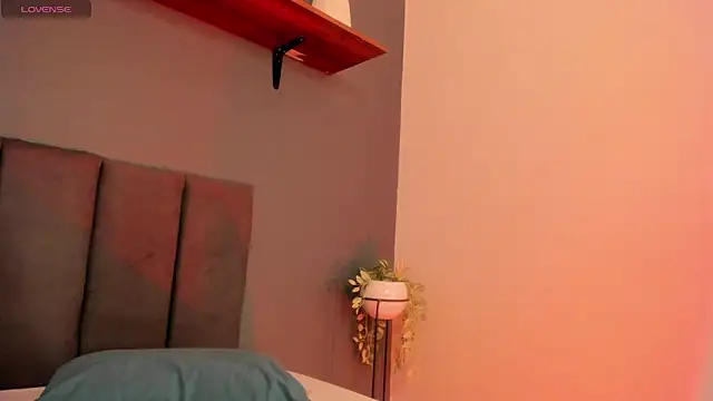 Alma_Foxxx webcam