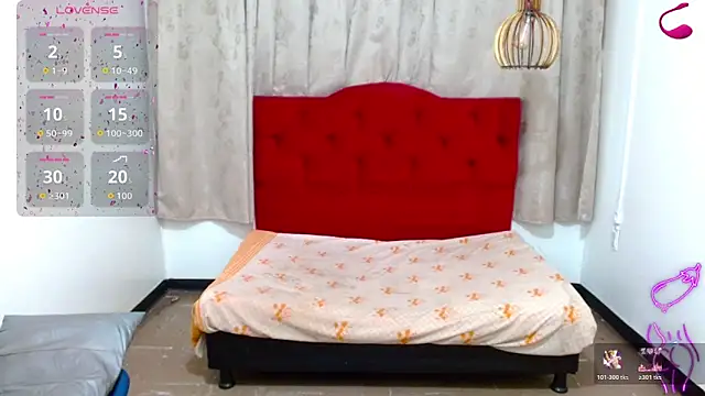luisa__torres webcam