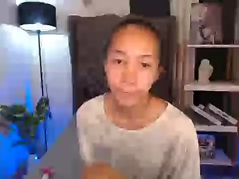Sweet_kittyxx webcam