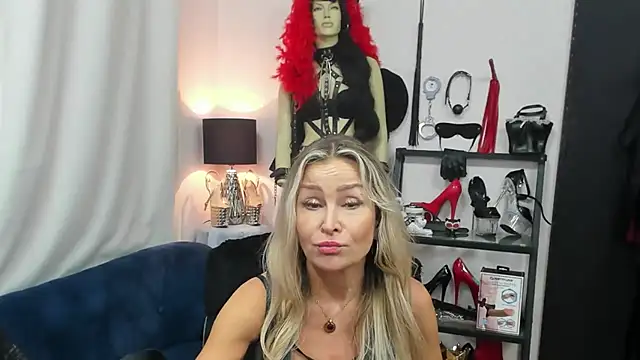 crystaLUX webcam