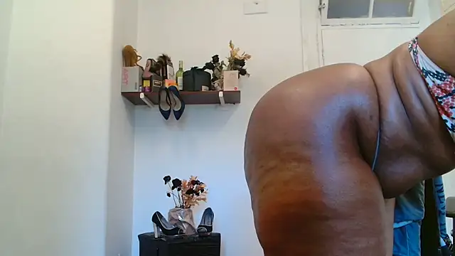 xTALLSEXYBUMx