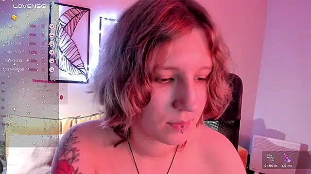 Hailey_Foxy webcam