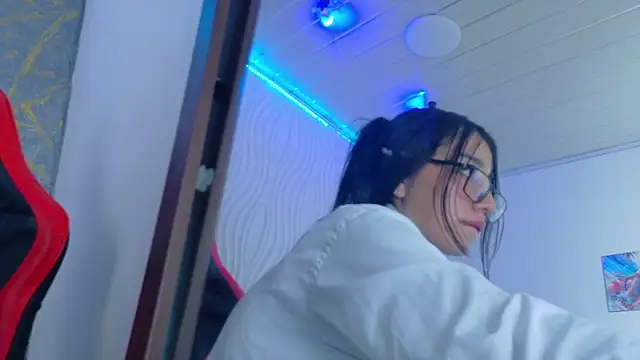 _Emmaa_Harper webcam