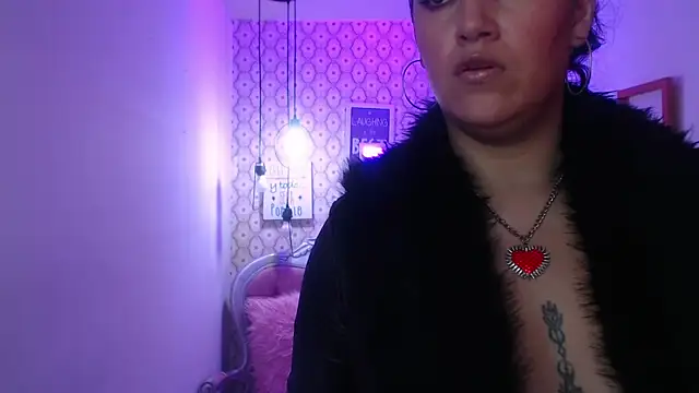 scarleth_blue webcam