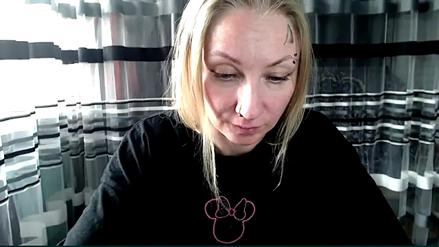 cold_lollipop webcam