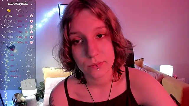 Hailey_Foxy webcam