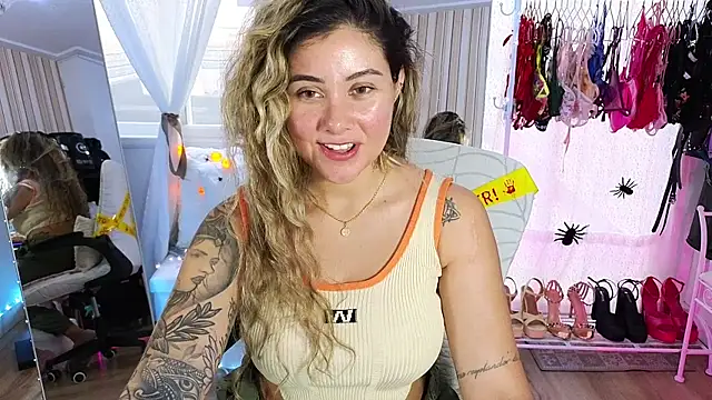 Tawny_cox webcam