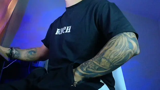XanderCage99 webcam