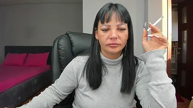 Ella_sweety00 webcam