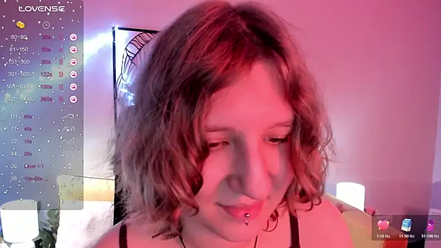 Hailey_Foxy webcam
