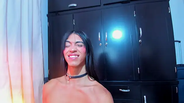 REINA_ADAHARA