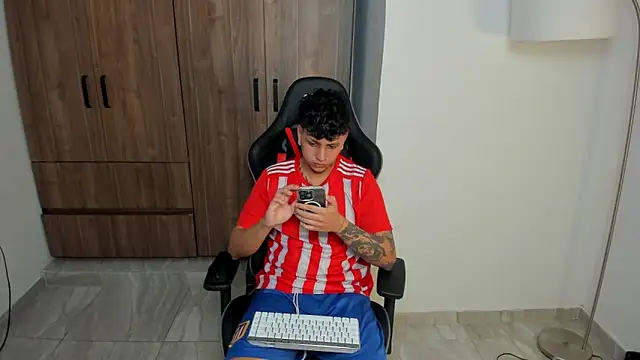 jake_simons - Jake_simons's free webcam - UK Sex Cams