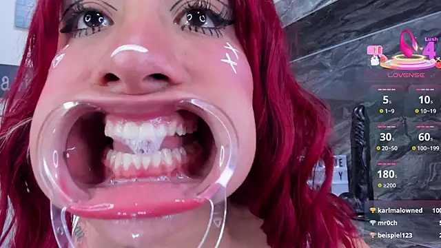 miss_danika webcam