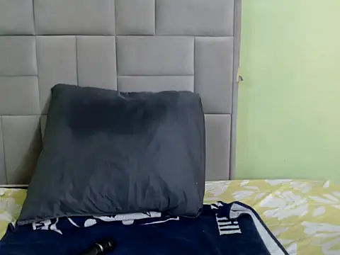 Mimi_Passion webcam