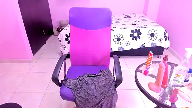 mommy_whore_slut webcam