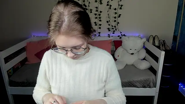 shy_elina01 webcam