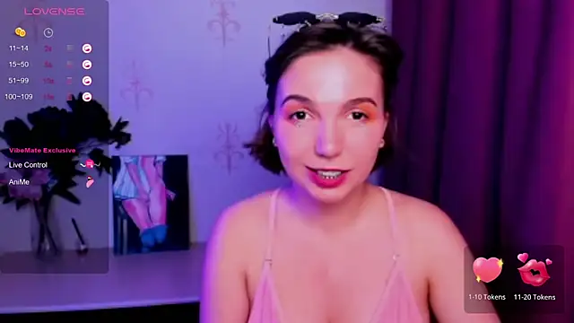 KindHazelHere_ webcam
