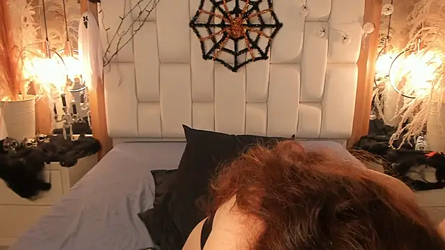 Daphne_And_Roger webcam
